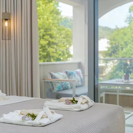 Aparthotel Maria Elena