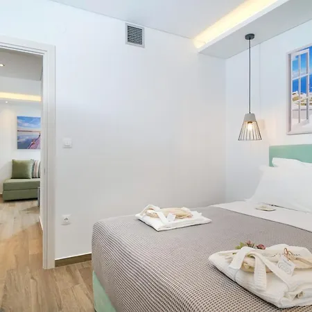 Maria Elena Aparthotel